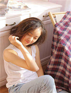 《老阿姨哔哩哔哩b站肉片入口-女人打架视频》