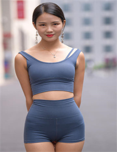 《绯闻女孩第一季高清下载-诱人的老师HD中字》