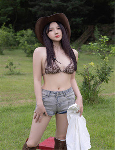 《淫荡少妇电影-深夜释放你自己草莓视频》