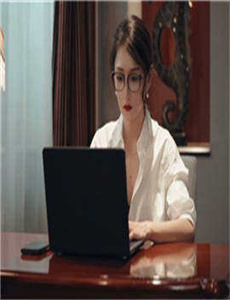 《女人之痛-在班里插了语文课代表》